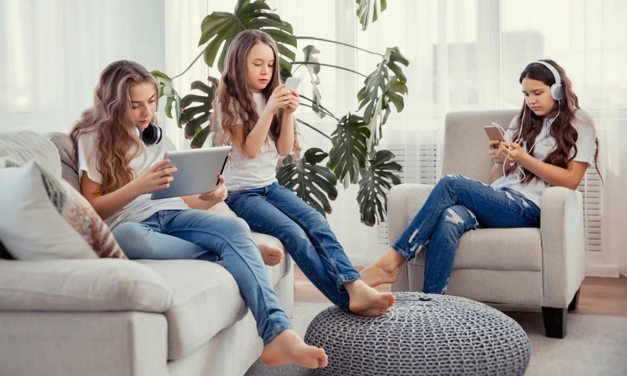 Social Media Girl Forum: Every Young Woman Should Join Instagram