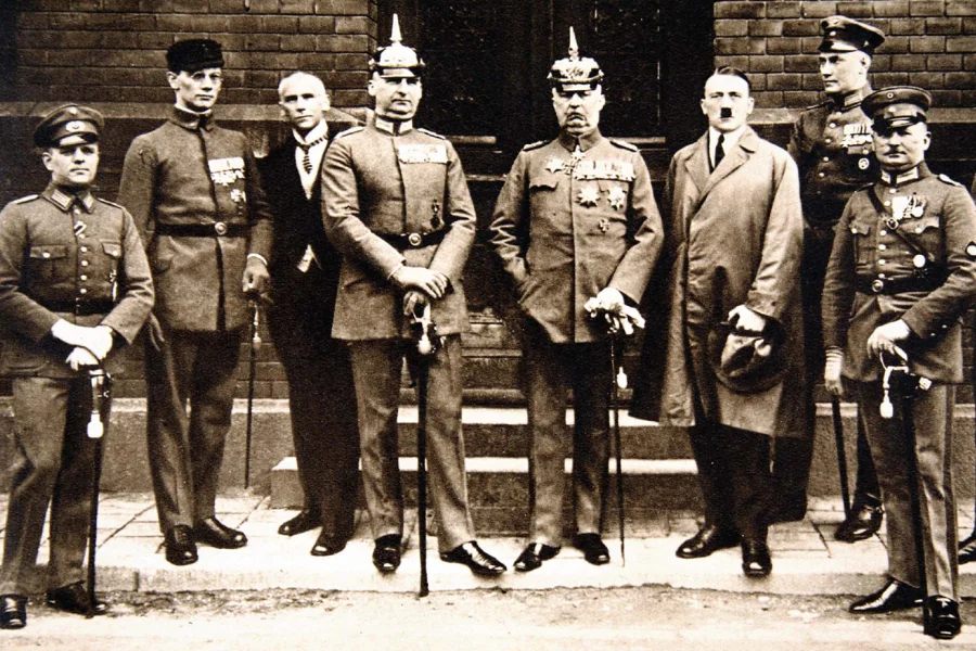 Fascisterne: Historical Context and Modern Implications